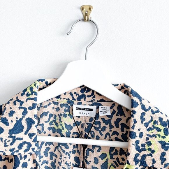 Noisy May - Clara S/S Wrap Crop Shirt (Hazelnut Leo) // Size Large // BNWT - Picture 3 of 7